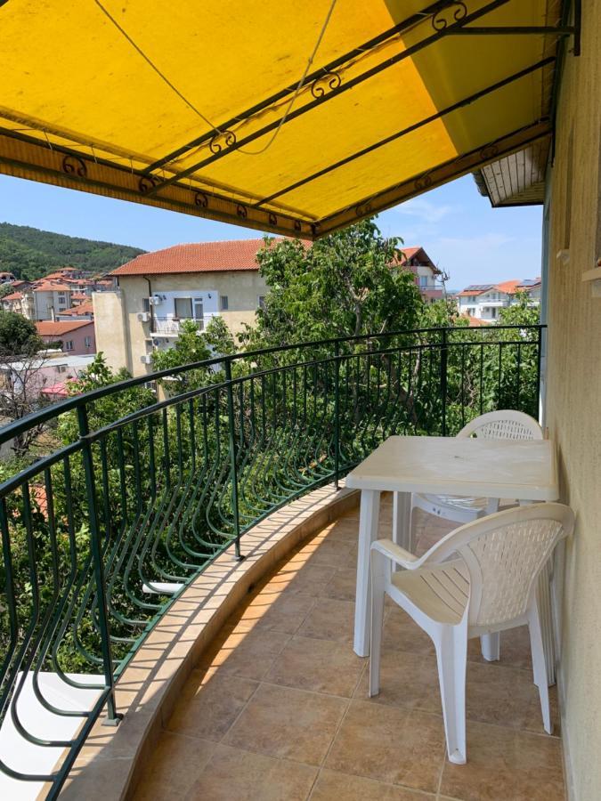 Guest House “Olesya” Obzor Exterior photo