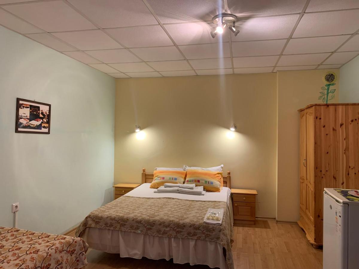 Guest House “Olesya” Obzor Exterior photo